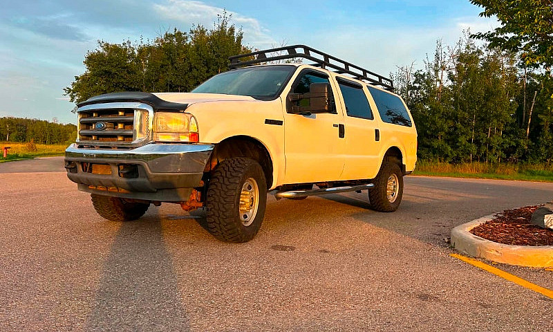 2003 Ford Excursion4...