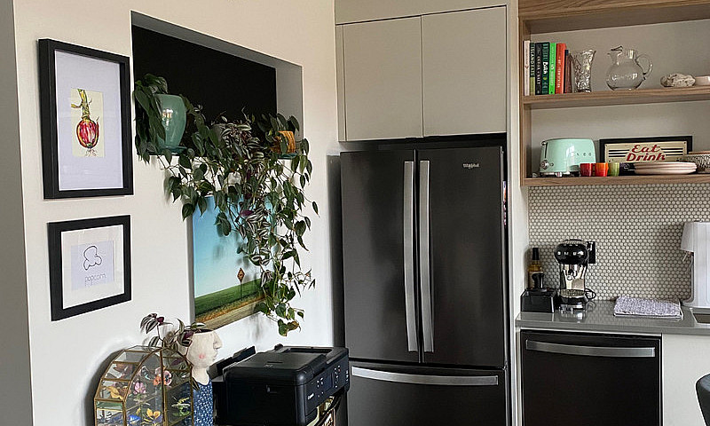 Bright 1 Br Condo - ...