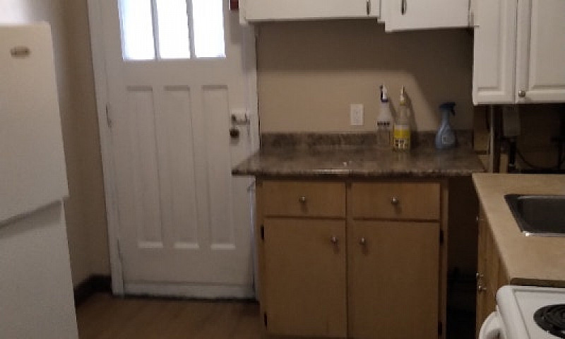 Cozy 1 Bedroom Plus ...