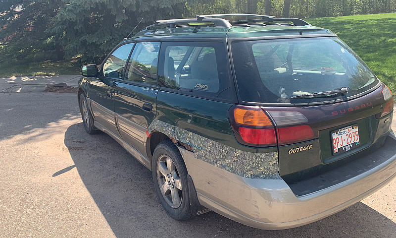 2000 Subaru Outback...