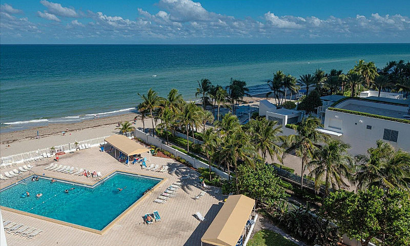 2/2 Ocean Dr Halland...