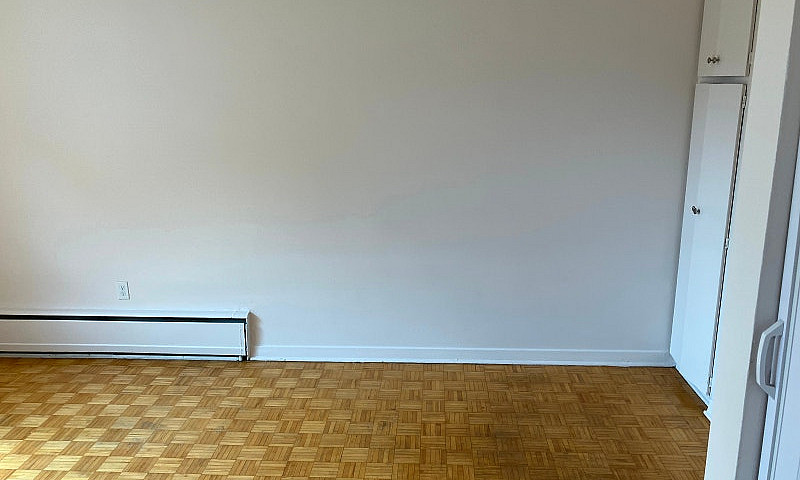 Centretown Bachelor/...