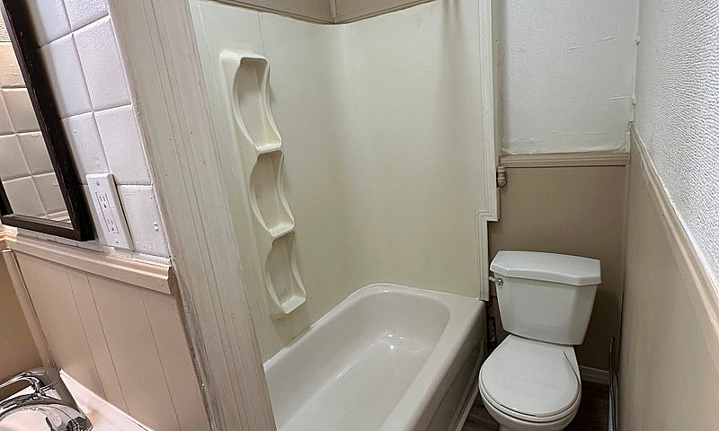 Studio Apt Downtown ...