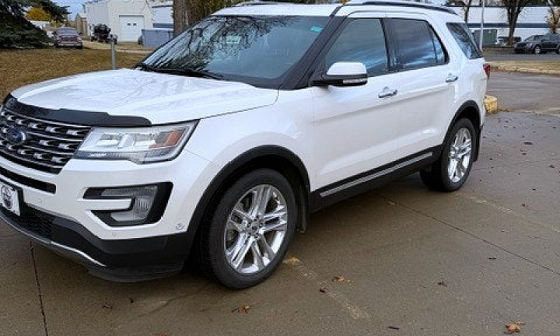 2017 Ford Explorer L...