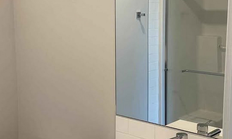 Brand New 2 Bed 2 Ba...