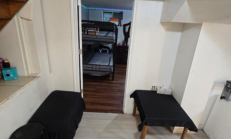 3 Bedroom Besmant Ap...