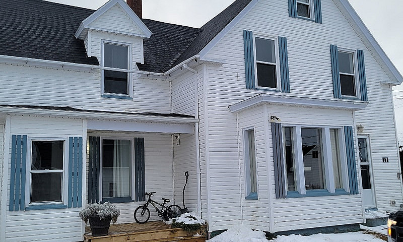 17 Rock Rd West Pubn...