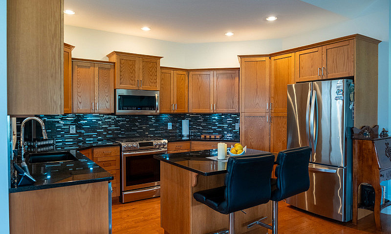 3 Beds 2.5 Bath Hous...