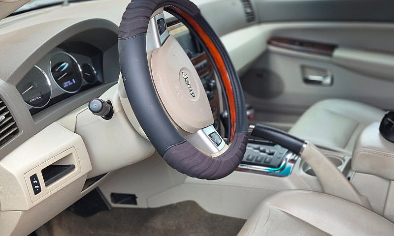 Jeep Grand Cherokee ...