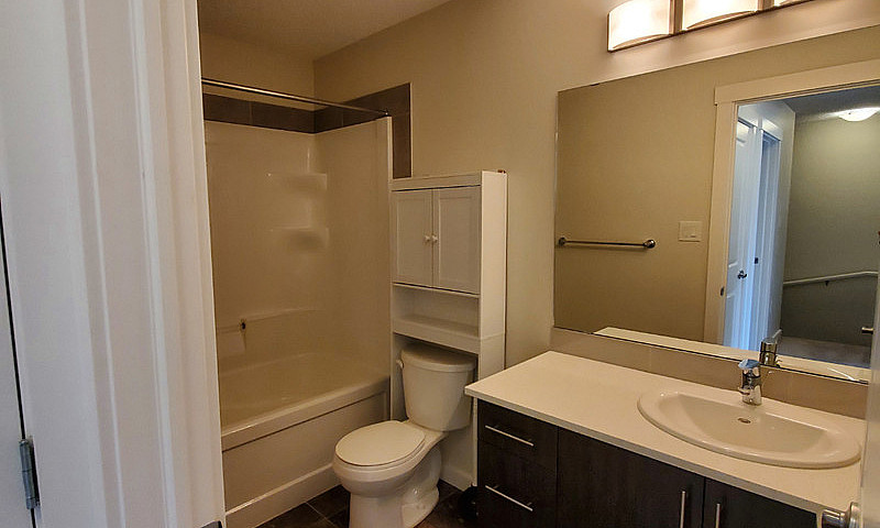 Townhouse For Rent I...