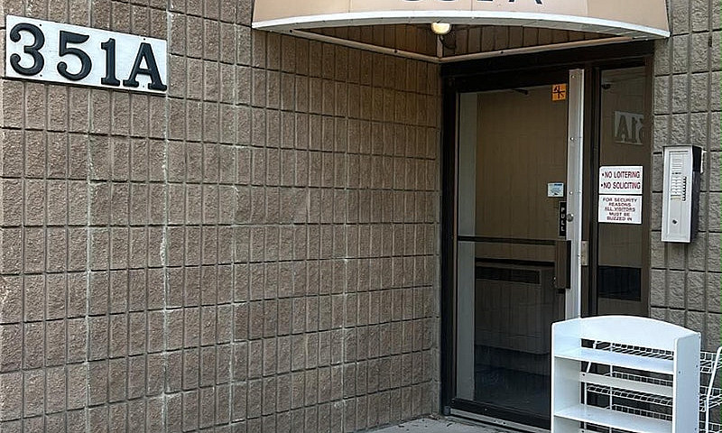 2Bedroom Condo For R...