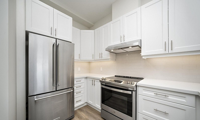 Stouffville Ph 2 Bed...