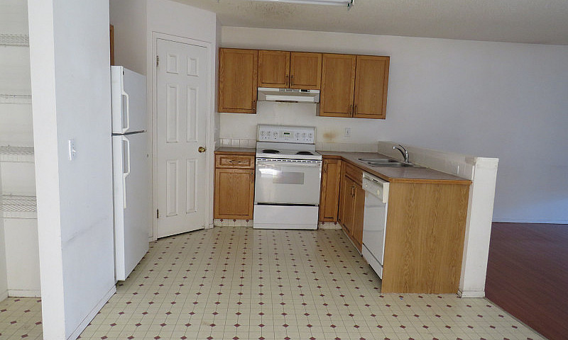 Single House For Ren...