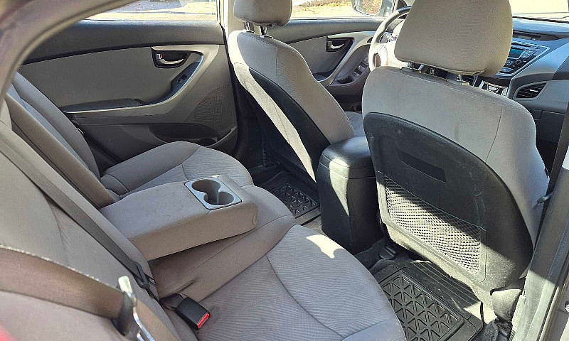 Elantra Gl...