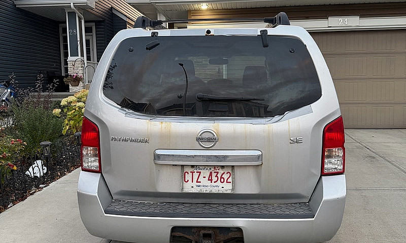 Nissan Pathfinder ...