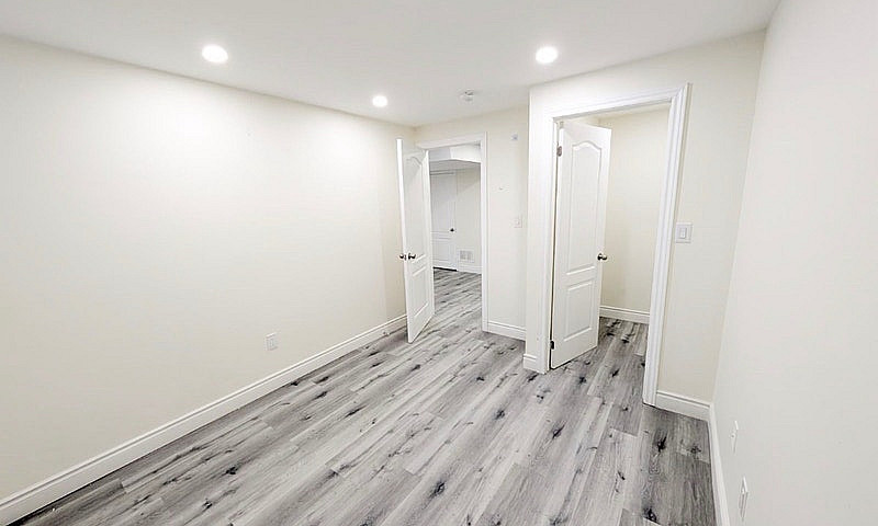 1 Bedroom Basement F...