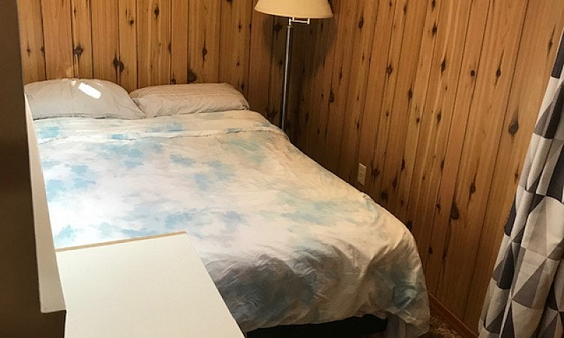 1 Bedroom Basement S...