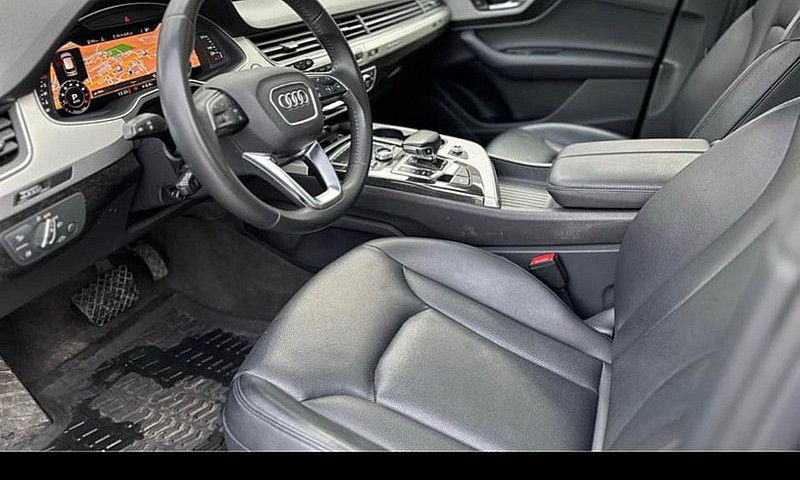 Audi Q7 2019...