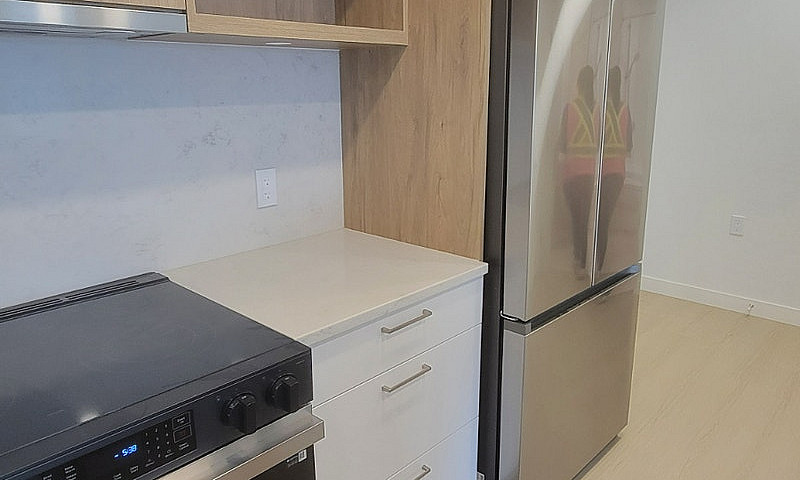 Brand New 3 Beds 2 B...