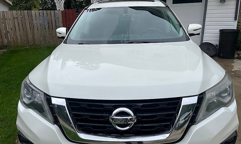 2017 Nissan Pathfind...
