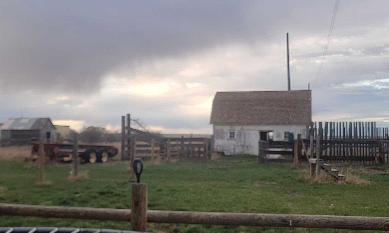 Small Acreage Close ...