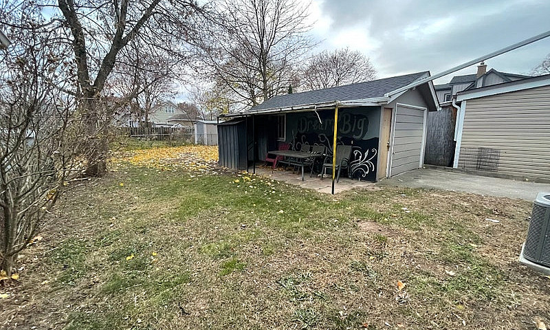 Renovated 2 Bedroom ...
