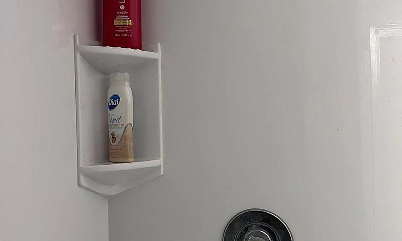 $800 Sw Calgary Prem...