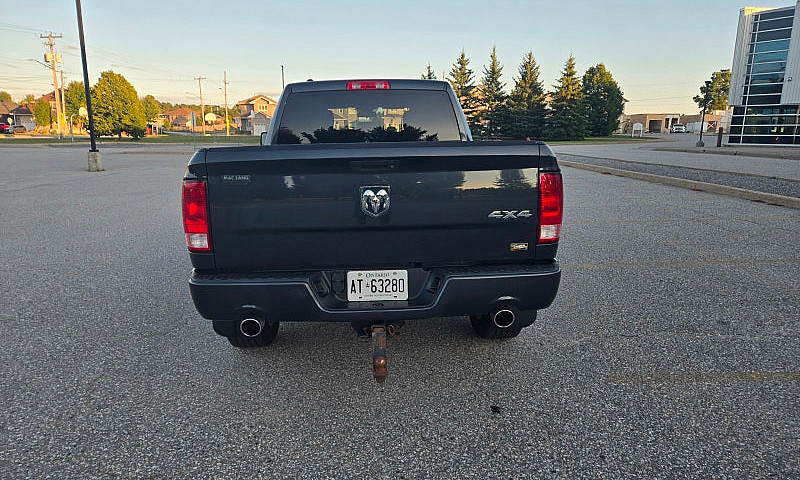 2017 Dodge Ram 4X4 6...