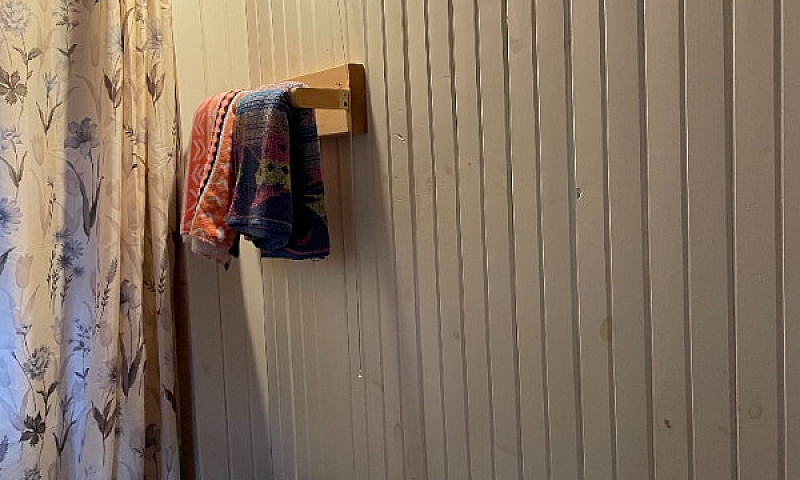 Cottage Off Grid, Fu...