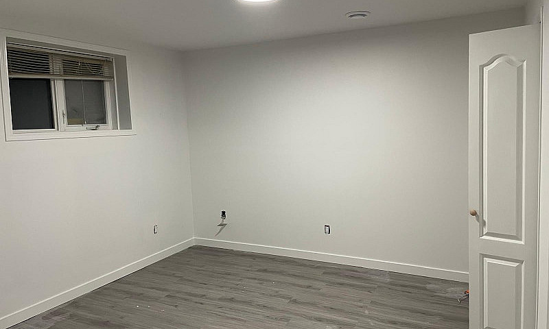 2 Bedroom Basement F...