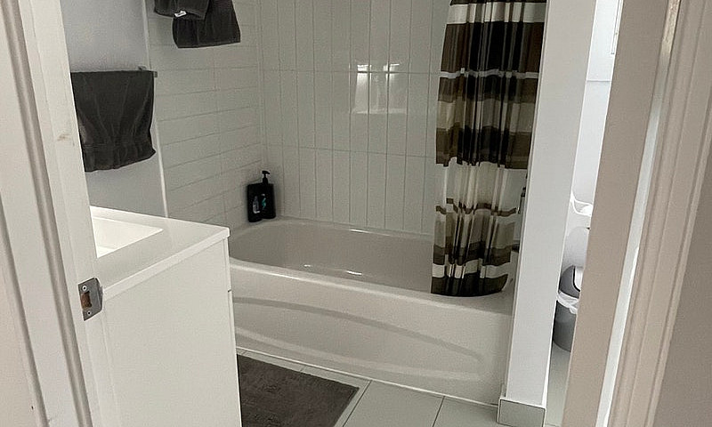 Beautiful 2 Bedroom ...