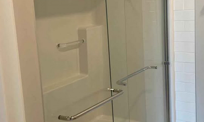 Brand New 2 Bed 2 Ba...
