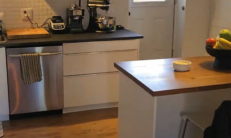 2 Bedroom, 1 Bathroo...