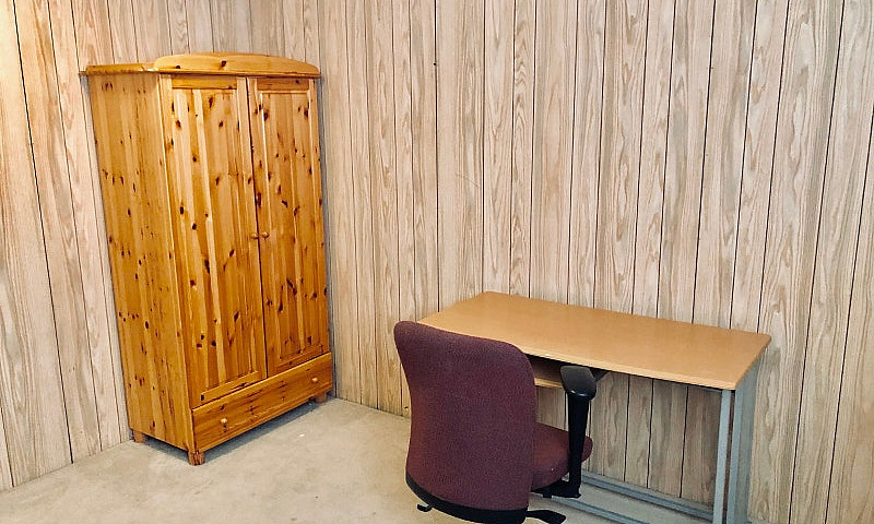 Large 2 Bed. Basemen...