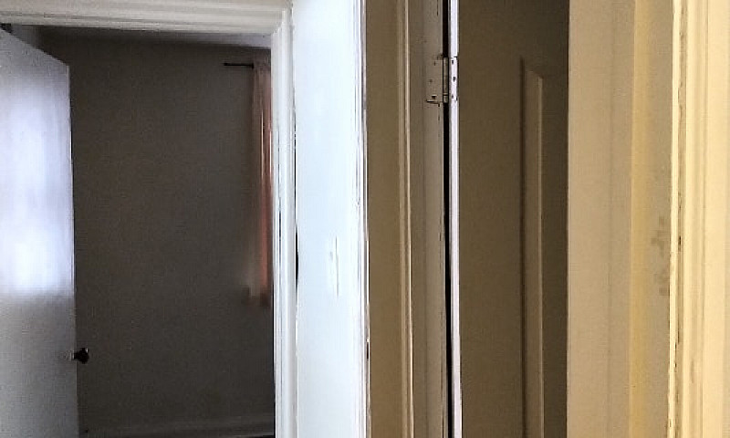 Cozy 1 Bedroom Plus ...