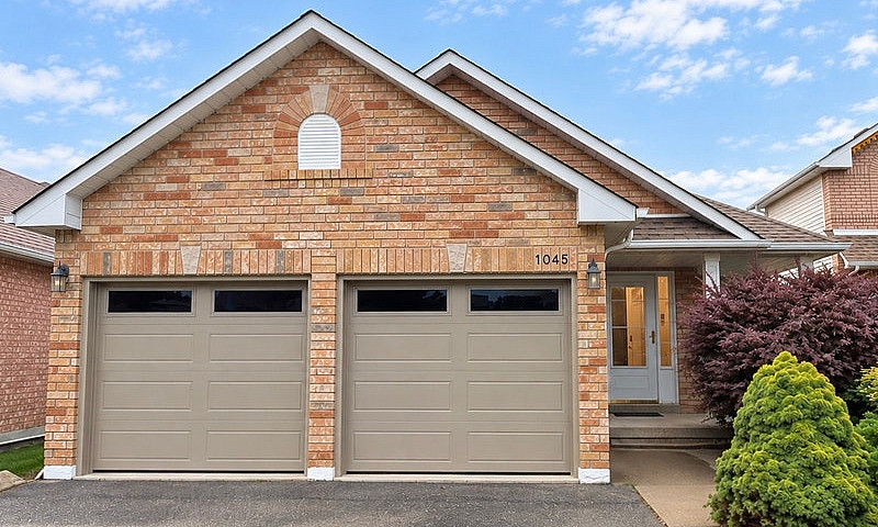 Fully Renovated 3-Be...