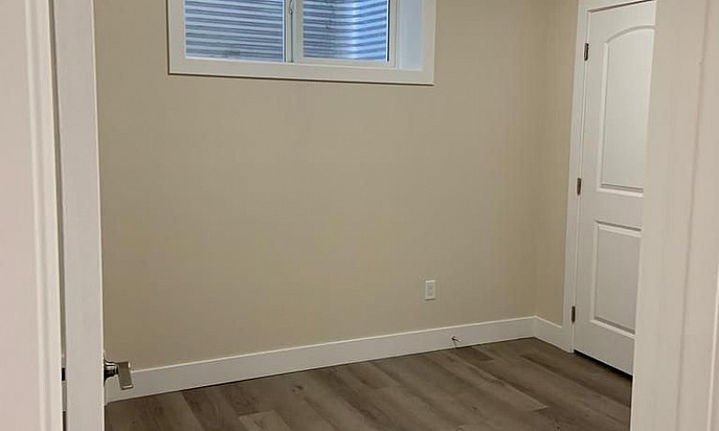 2 Bedroom Basement A...