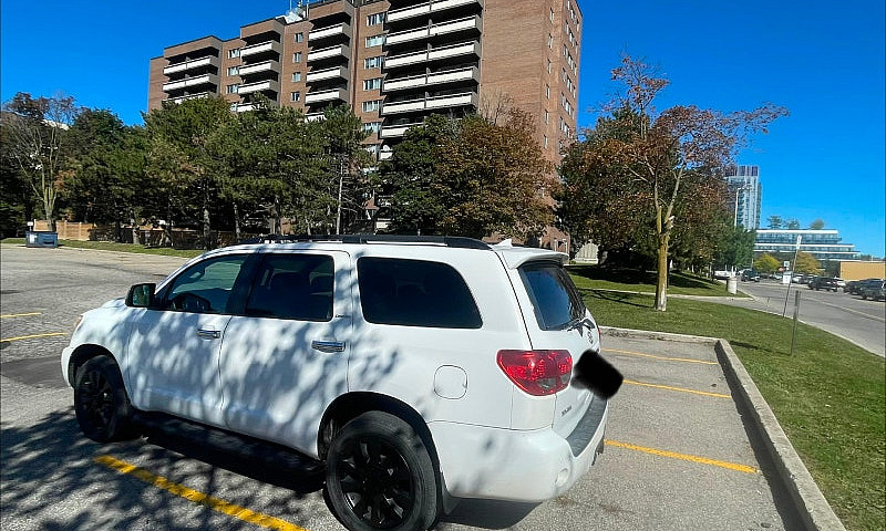 2012 Toyota Sequoia ...