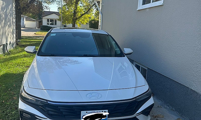 Hyundai Elantra 2025...