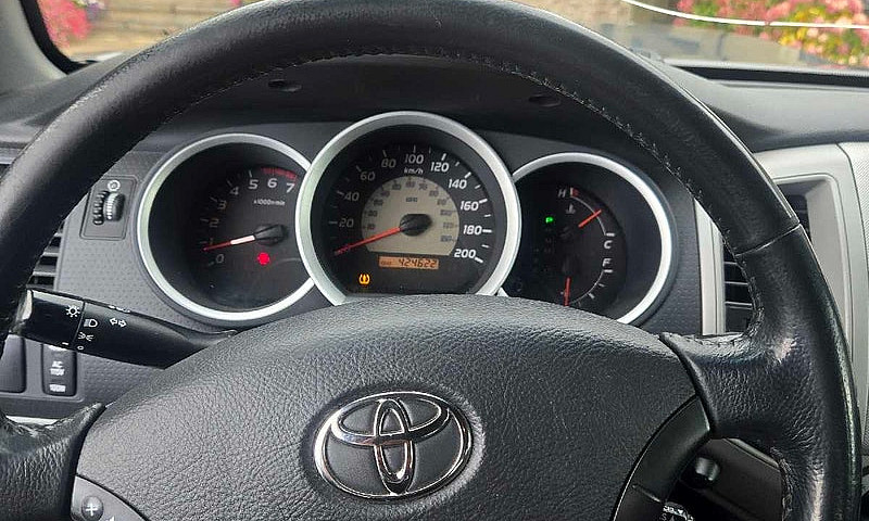 Toyota Tacoma ...