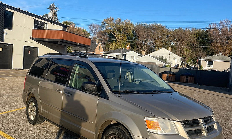 2009 Dodge Grand Car...