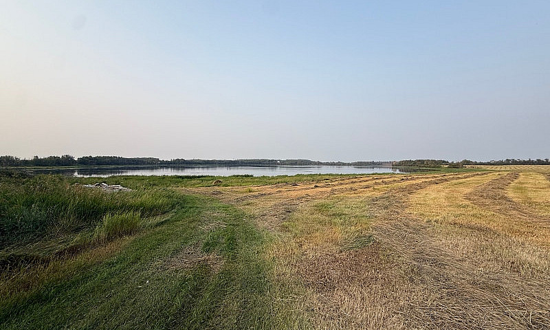 Meadow Lake Acreage/...