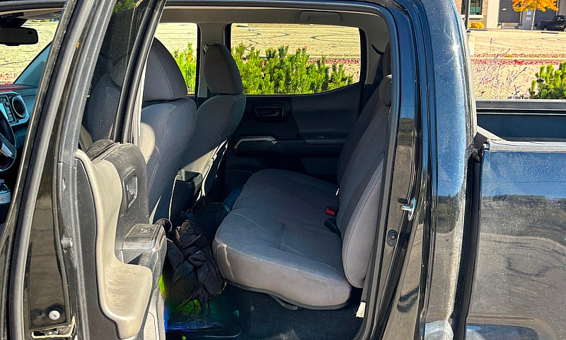 2019 Toyota Tacoma S...