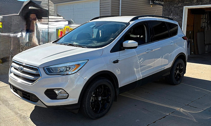 2018 Ford Escape Sel...