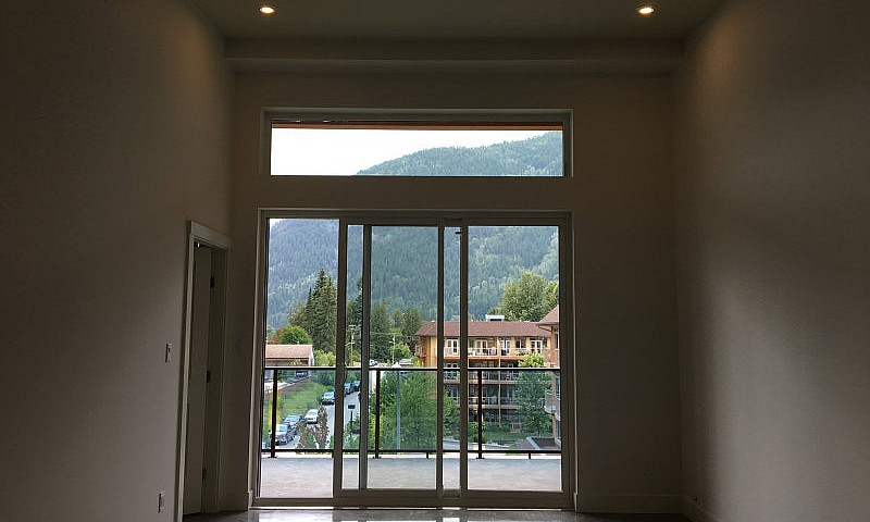 Benchmark Condo In L...