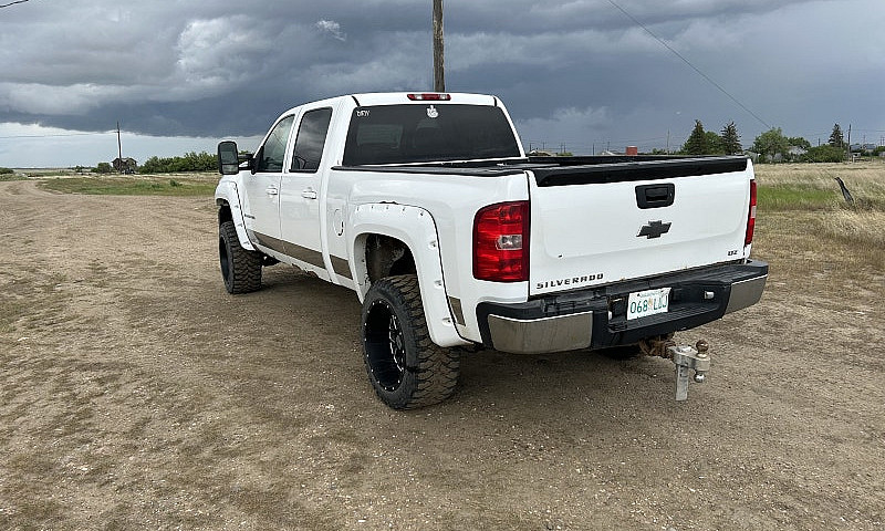 2007.5 Chevy 2500Hd...