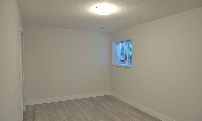 1Br Basement Suite I...