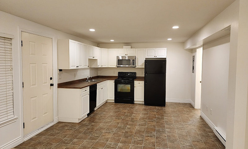 $1,450 / 1Br - 950Ft...