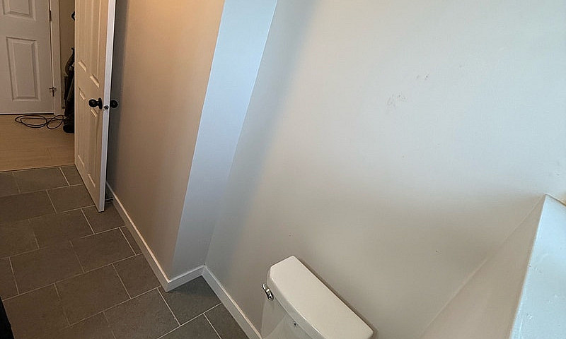 2 Bedroom Basement S...