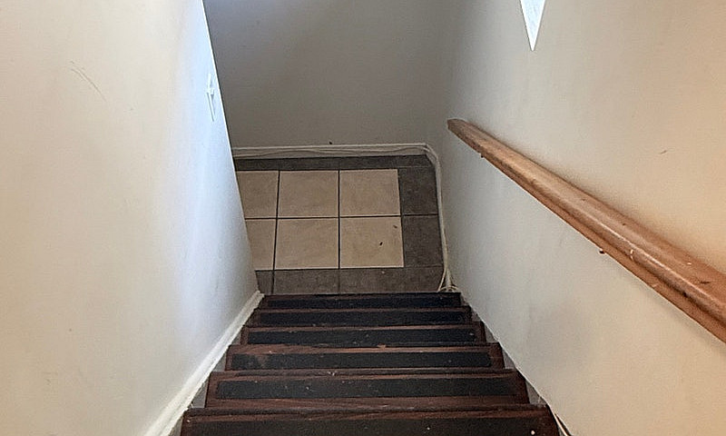 1 Bedroom Basement A...